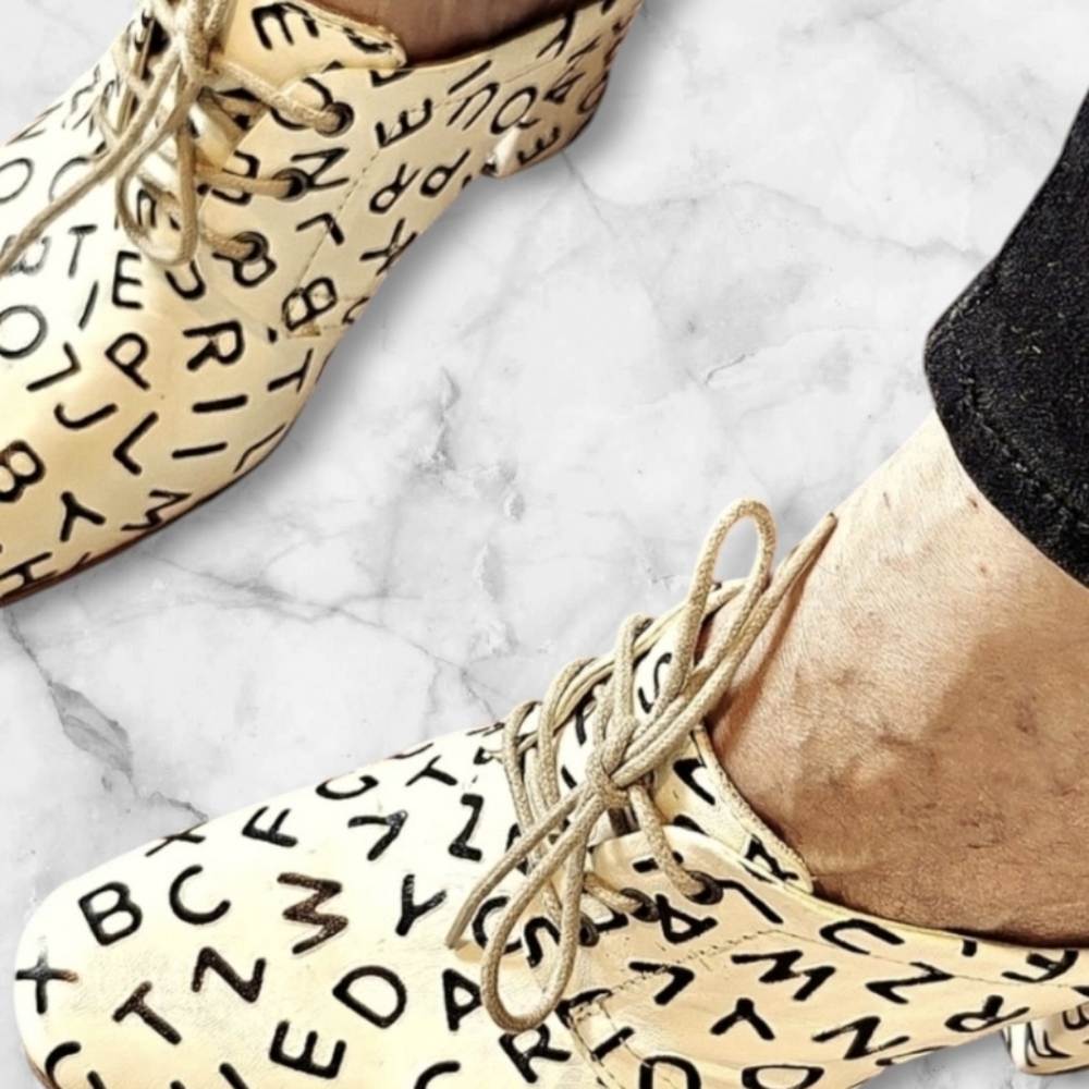 :39/9: Prophecy Women's Lace Up Heels.